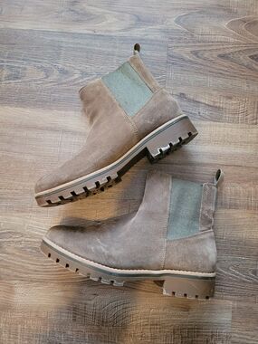 Crown Vintage Karina Chelsea Heeled Bootie